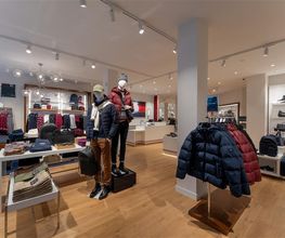 Tommy Hilfiger image 2