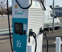 Shell Recharge Charging Station Bild 1