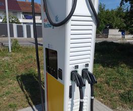 Shell Recharge Charging Station Bild 2