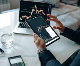 Messbar mehr Erfolg im Web durch datengetriebene Lösungen wie Google Analytics oder Google Search Console.
