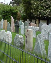 Findlinge ,Basaltstelen, Rosenquarze, Spaltfelsen uvm.