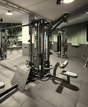 Basic-Fit 24/7 Bild 1