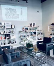 Johnny Rodriguez The Salon image 7