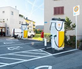 Shell Recharge Charging Station Bild 1