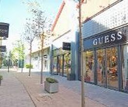GUESS imagen 4