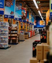 EDEKA Foodservice Cloppenburg Mittelgang