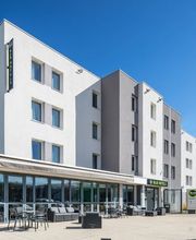 B&B HOTEL Lyon Aéroport Saint-Quentin-Fallavier image 2