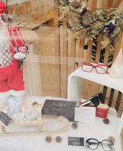 BEAUX REGARDS image 2