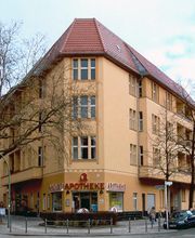 Aussenansicht der Rheinland-Apotheke