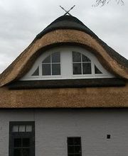 Reetdachdeckerei Suhr GmbH Bild 1