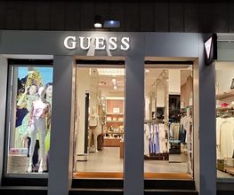GUESS imagen 1