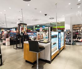 Douglas Wolfsburg City-Galerie Bild 3