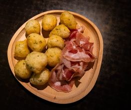 Agape Lounge Bistrot - Ristorante Bellinzona Bild 8