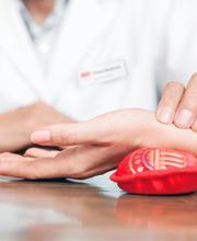 China-MedCare - Dr. Fang CHAN-Dewar Bild 7