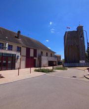 Mairie - Huriel image 1