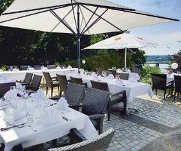 Elbterrasse Lauenburg Bild 1