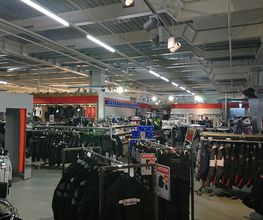 POLO Motorrad Store Bern Bild 6