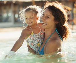 Ein Swimmingpool ist ein Highlight für die ganze Familie. Wir bieten Ihnen Swimmingpools direkt vom Poolhersteller.