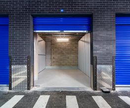 Lockall Suresnes image 8