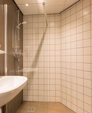 Guest Room Bath