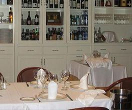 restaurante-el-envero-estantes-03.jpg