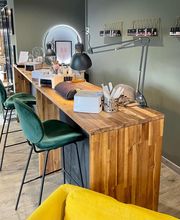 Pause concept store image 4