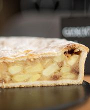 Frische Kuchen mit frisch gerösteten Kaffee direkt aus unserer Hausrösterei Hensler