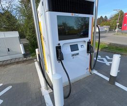 Shell Recharge Charging Station Bild 1