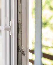 Cristalería y Aluminio Las Estrellas Pino Montano imagen 4