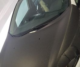 Folie statt Lack! Ihre Autofarbe gefällt Ihnen nicht mehr und eine neue Lackierung ist viel zu teuer? Lassen Sie sich von mir unverbindlich beraten. CarWrapping, Motorhaube & Dach folieren.