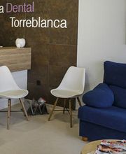 FotoAlbalat.clinicadentalTorreblancaRecepcion.jpg