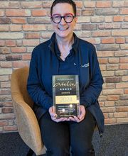 Wenn Mühe belohnt wird!
Es freut und macht ehrlich gesagt ein bisschen stolz, wenn Anstrengung belohnt wird!
Und so wurden wir von der Audioservice GmbH, einem führenden Hersteller für Hörsysteme, mit dem begehrten Atelier Award als Spezialist für Im-Ohr-Hörsysteme ausgezeichnet.
#emden #ostfriesland #hörakustik #hörtest #emsakustik #hörgeräte #hörgeräteakustik #hörenundverstehen #schwerhörig #hörverlust #emdenundumzu #hören