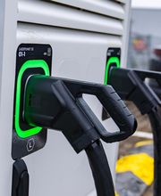 Shell Recharge Charging Station Bild 2