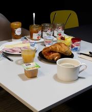 B&B HOTEL Reims Centre Erlon image 11