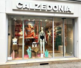 Calzedonia image 1
