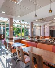 B&B HOTEL Chartres Centre Cathédrale image 7