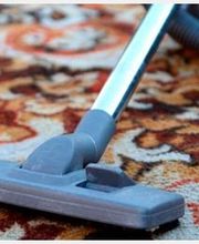 limpiezas-crisol-aspiradora-con-alfombra.jpg