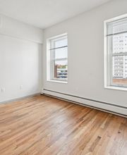 Aurora Apartments image 6