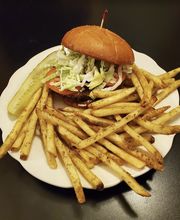 The Pheasant Blue Collar Bar and Grill image 8