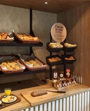 B&B HOTEL Paris Porte des Lilas image 10