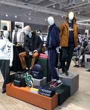 Lacoste - The Village Villefontaine - Prêt-à-porter Homme