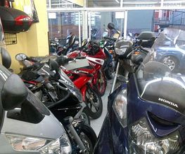 motos-castanera-interior-almacen-03.jpg