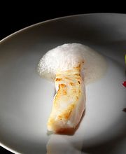 Turbot mûre et betterave émulsion de raifort