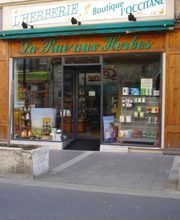 La Rue aux Herbes image 3