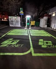 IPLANET Ricarica in sicurezza in modalità ultra fast per tutti i veicoli elettrici.