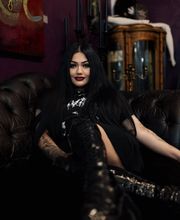 Wild Hare Salon and Gallery image 3