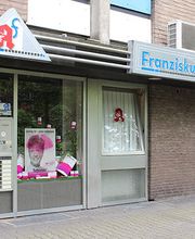 Aussenansicht der Franziskus-Apotheke