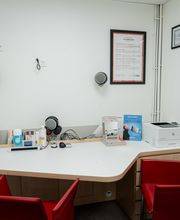 Audioprothésiste Bourges-Alain Afflelou Acousticien image 3