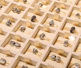 Widmann, Uhren-Schmuck-Optik e.K. Bild 8