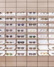 VIU - Optiker & Brillengeschäft Bild 2